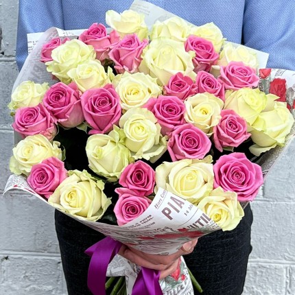 Букет "Розалита" из белых и розовых роз - заказать с доставкой в Ижевске